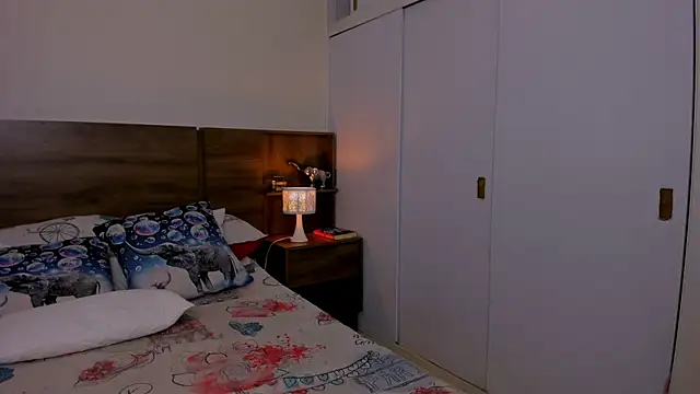 emily adams01 online show from December 26, 9:58 pm