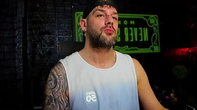 LexXHardy online show from December 21, 9:49 am