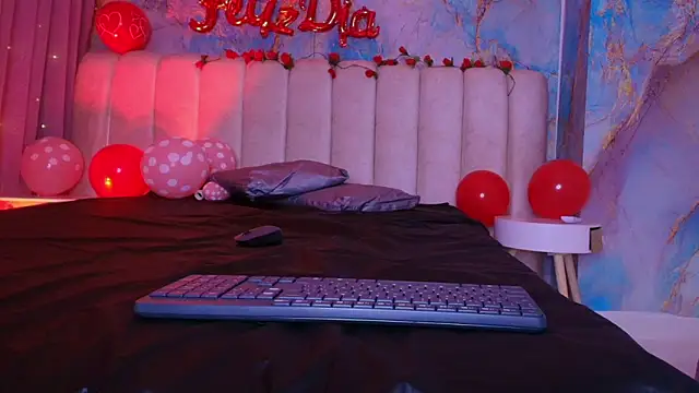  sex mia online show from February 12, 7:20 pm