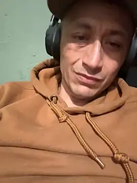 Snapshot of drew420downatsnap chatting on April 13, 6:57 pm drew420downatsnap online show from April 13, 6:57 pm