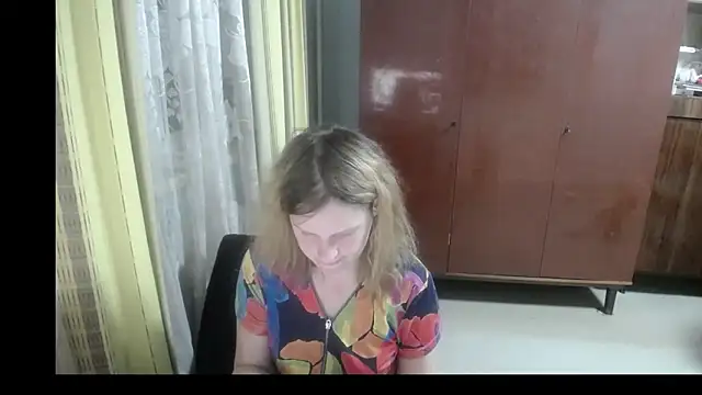 Kathlyn  Heath online show from November 11, 8:09 pm