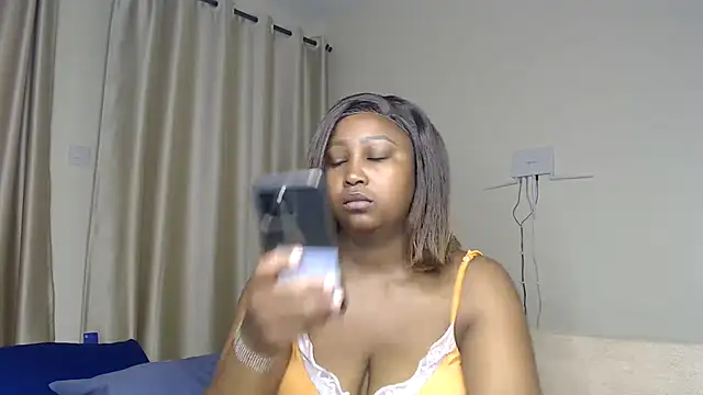 NIKKIE LOVE online show from October 15, 1:17 am