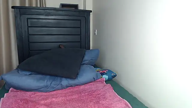 NIKKIE LOVE online show from October 29, 3:42 am