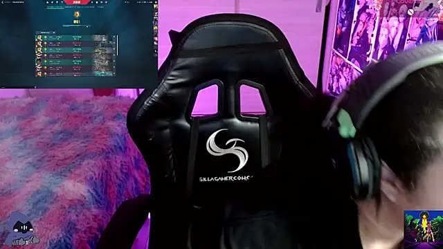 Snapshot of Emmachan19 chatting on January 27, 7:14 am Emmachan19 online show from January 27, 7:14 am