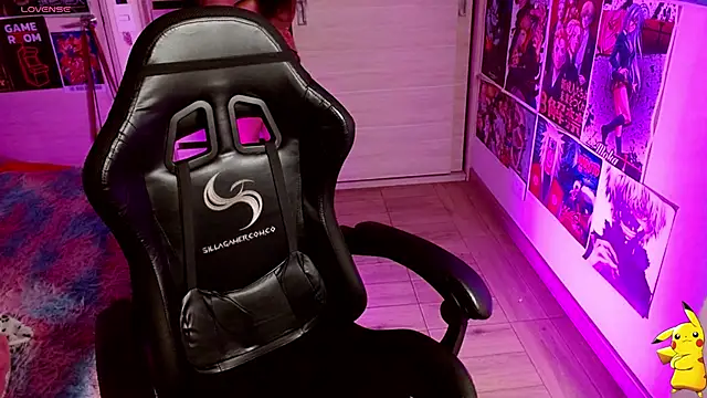 Snapshot of Emmachan19 chatting on September 24, 7:23 am Emmachan19 online show from September 24, 7:23 am