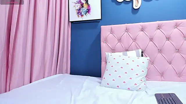 AngelitaWild  online show from February 28, 11:56 pm