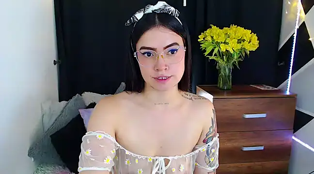 Isa Maiden1 online show from January 12, 10:33 pm