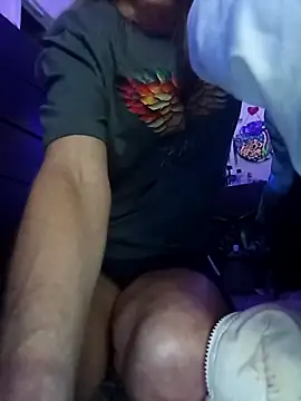 Snapshot of cammyquart chatting on November 11, 12:21 am cammyquart online show from November 11, 12:21 am