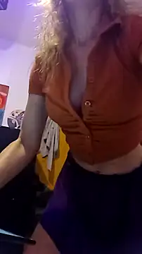 Snapshot of cammyquart chatting on November 30, 11:20 pm cammyquart online show from November 30, 11:20 pm