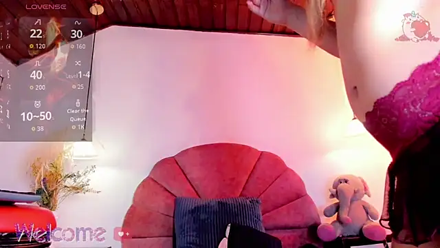 Snapshot of Rodd__y chatting on December 15, 8:13 pm Rodd y online show from December 15, 8:13 pm