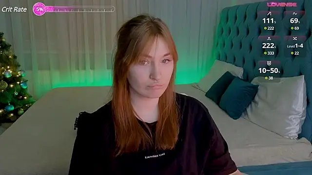  Chlo  e online show from December 21, 9:58 pm