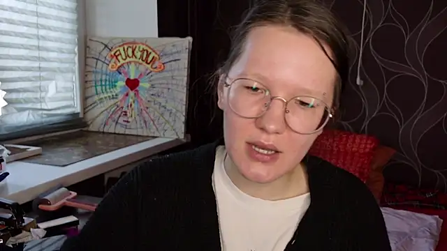 MiriamOr online show from October 12, 8:13 am