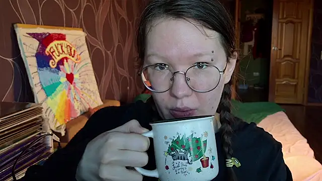 MiriamOr online show from December 15, 8:51 am