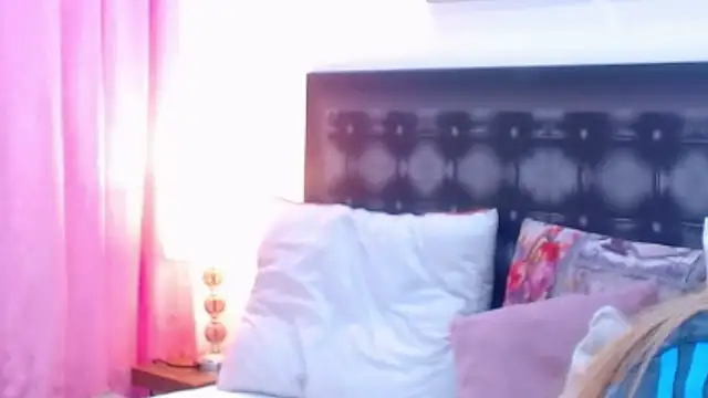 sandra 20 online show from November 22, 10:47 am