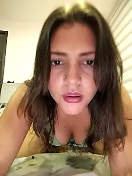 Mia Hampton online show from February 23, 1:13 am