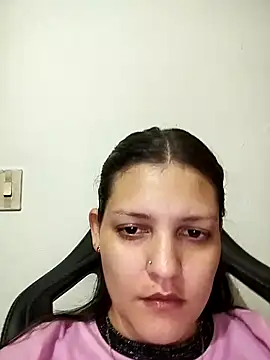 Mia Hampton online show from January 6, 11:40 pm