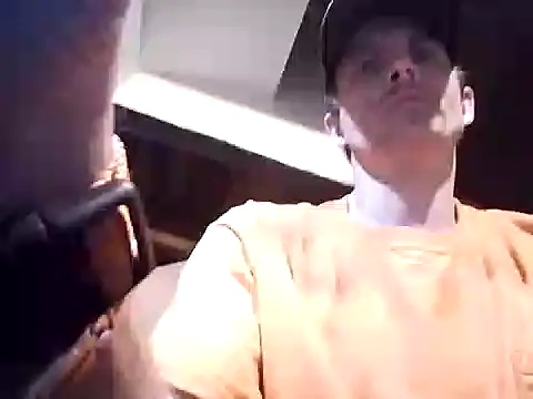 Snapshot of KBONE36 chatting on October 22, 9:42 am KBONE36 online show from October 22, 9:42 am