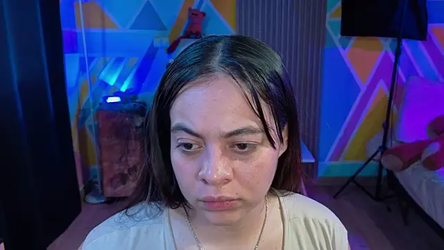 Cuttiealice online show from October 14, 1:12 pm