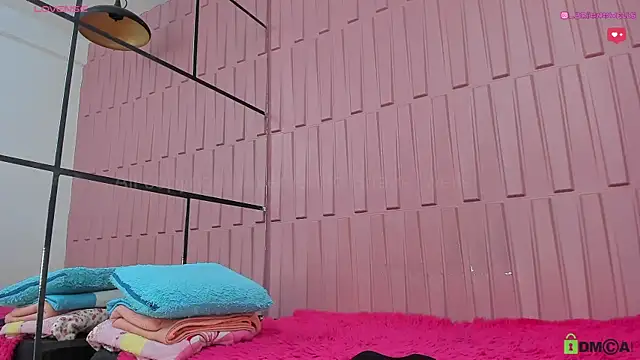 Briana Wells  online show from February 6, 4:14 pm