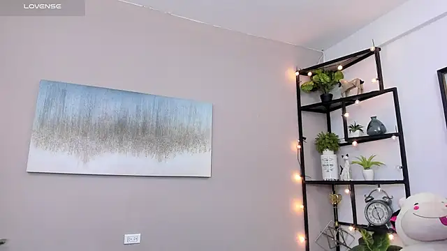 Briana Wells  online show from April 20, 12:52 pm