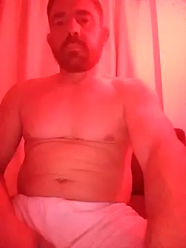 Snapshot of George21ek chatting on October 18, 8:31 pm George21ek online show from October 18, 8:31 pm