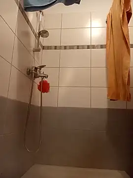 Snapshot of George21ek chatting on November 15, 9:32 pm George21ek online show from November 15, 9:32 pm