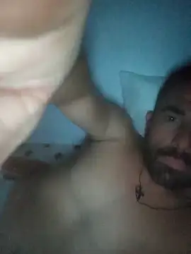 Snapshot of George21ek chatting on November 18, 11:37 pm George21ek online show from November 18, 11:37 pm