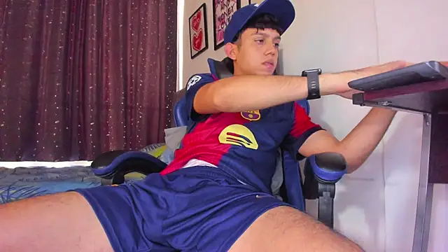 The skinnyguys online show from March 30, 9:27 pm