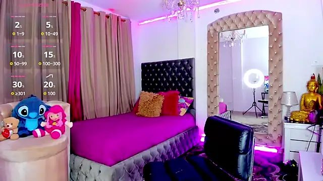 Snapshot of Samra_Naugthy chatting on December 18, 4:18 am Samra Naugthy online show from December 18, 4:18 am