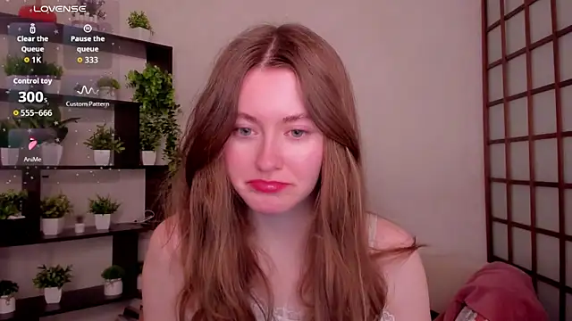 KateCuddle online show from April 8, 2:33 am