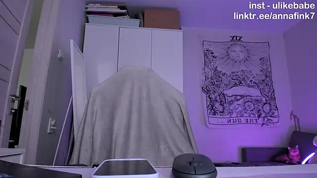 Snapshot of Anna_Fink chatting on November 20, 7:19 am Anna Fink online show from November 20, 7:19 am