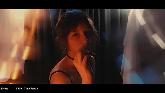 Snapshot of WebCora chatting on January 13, 6:35 pm WebCora online show from January 13, 6:35 pm