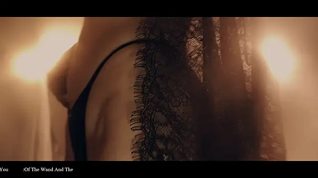 Snapshot of WebCora chatting on February 20, 5:35 pm WebCora online show from February 20, 5:35 pm