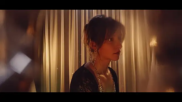 Snapshot of WebCora chatting on March 4, 5:19 pm WebCora online show from March 4, 5:19 pm