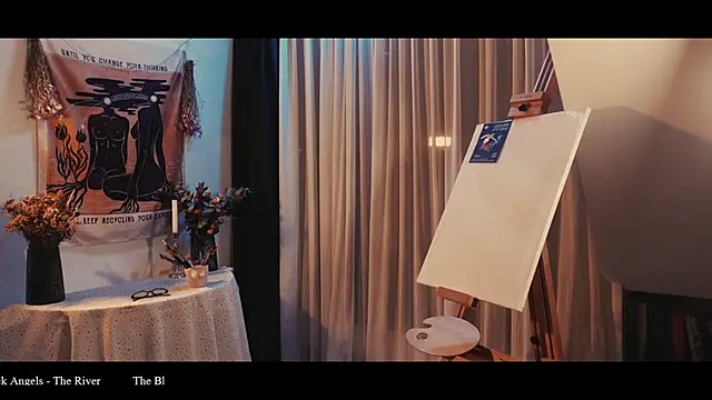 WebCora online show from March 8, 6:12 pm