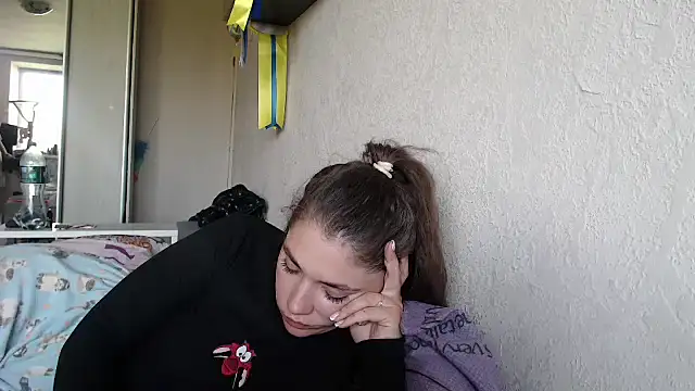 delightful sofi online show from April 15, 2:24 pm