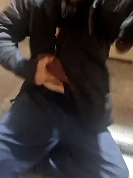 Snapshot of shaved chatting on November 27, 6:37 am shaved online show from November 27, 6:37 am