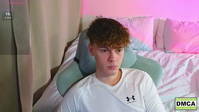 Snapshot of cute_thomas chatting on November 12, 3:56 pm cute thomas online show from November 12, 3:56 pm