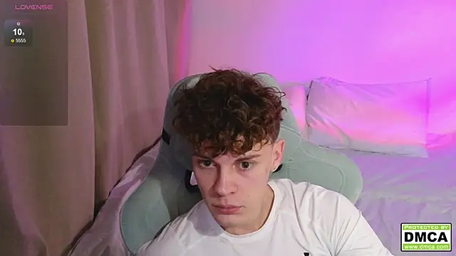 cute thomas online show from January 14, 8:36 pm