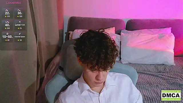 cute thomas online show from February 18, 7:21 pm