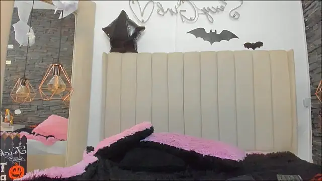 xiomara  cortes online show from October 30, 12:56 am