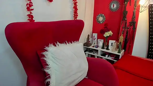 julieta evans  online show from December 16, 10:03 pm