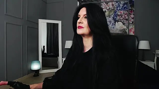 Snapshot of DomMelissaW chatting on January 4, 10:13 pm DomMelissaW online show from January 4, 10:13 pm
