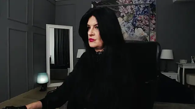 Snapshot of DomMelissaW chatting on February 15, 11:03 pm DomMelissaW online show from February 15, 11:03 pm