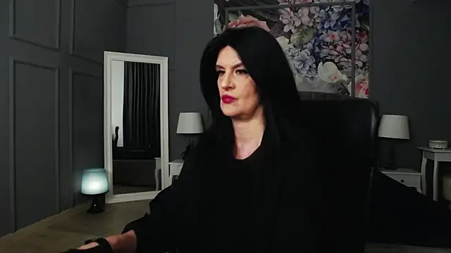 Snapshot of DomMelissaW chatting on March 8, 10:02 pm DomMelissaW online show from March 8, 10:02 pm