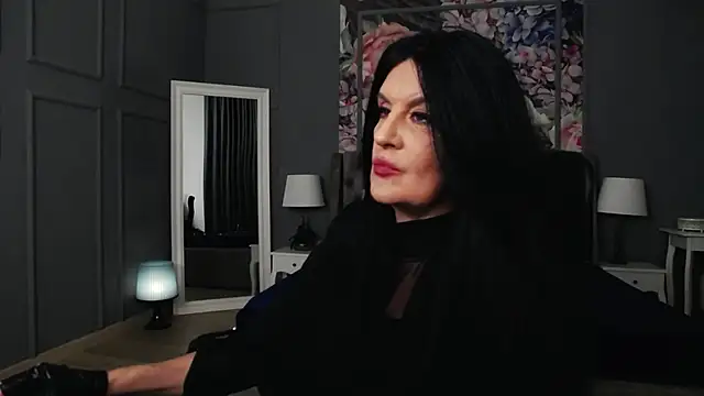 Snapshot of DomMelissaW chatting on March 19, 12:26 am DomMelissaW online show from March 19, 12:26 am