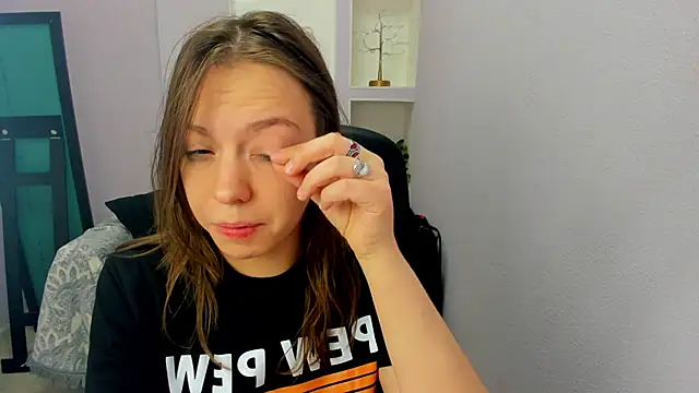 Persephoni online show from March 22, 7:23 am