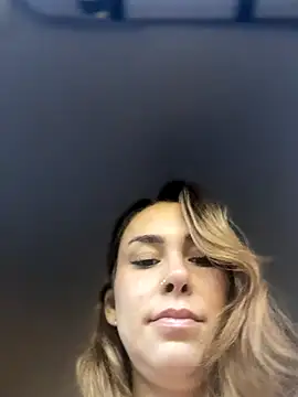 Snapshot of LeaGambit__ chatting on October 28, 3:36 pm LeaGambit online show from October 28, 3:36 pm