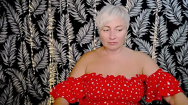 Snapshot of Olivia_playful chatting on October 7, 11:18 am Olivia playful online show from October 7, 11:18 am