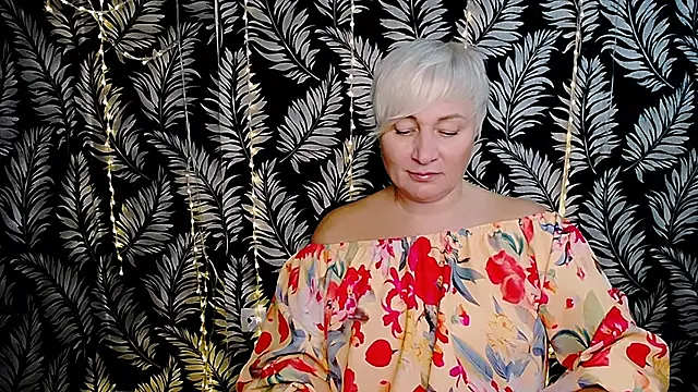 Snapshot of Olivia_playful chatting on November 2, 12:18 pm Olivia playful online show from November 2, 12:18 pm